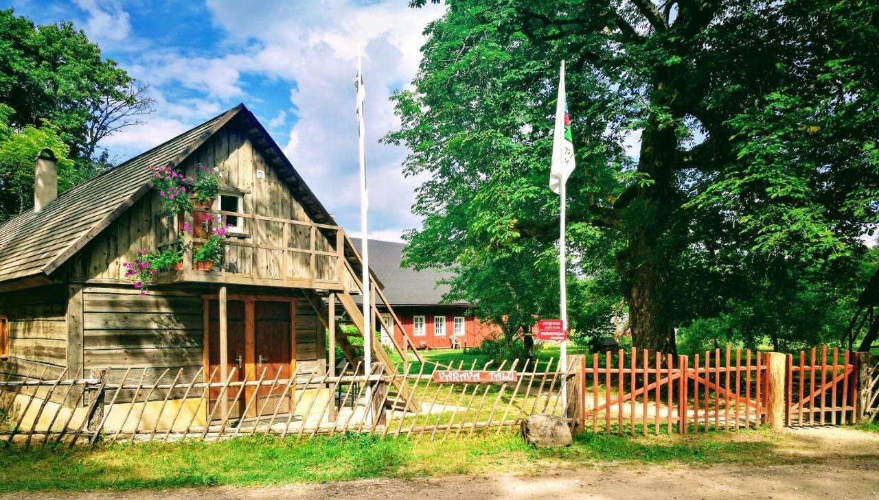 Vaerava Farm Hotel Pidula Exterior photo